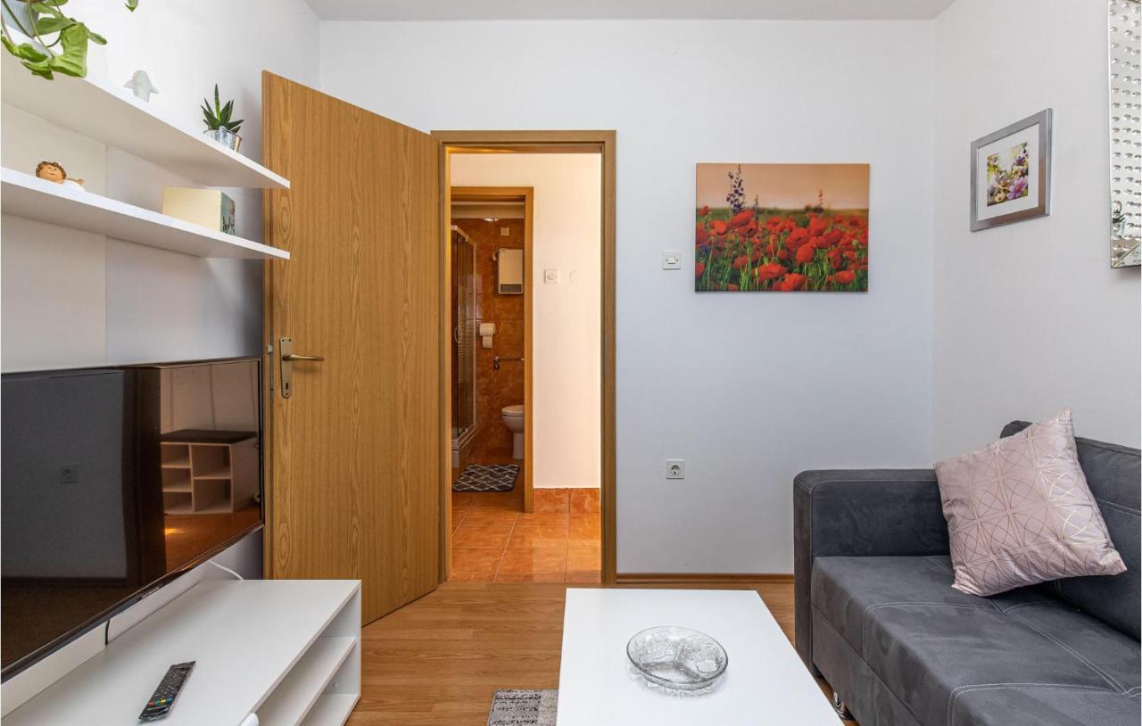 Amazing Apartment In Kostrena With 1 Bedrooms And Wifi Bagian luar foto